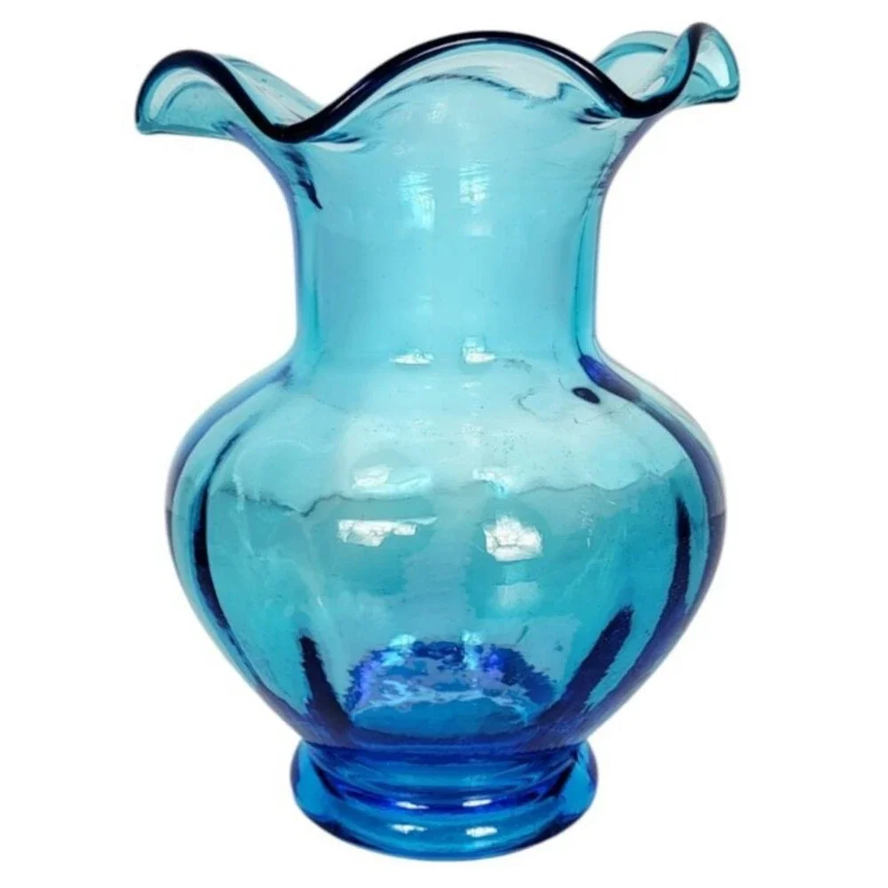 Vintage MCM Aqua Turquoise Blue Ribbed Glass Ruffled Rim Flower Vase 7.5